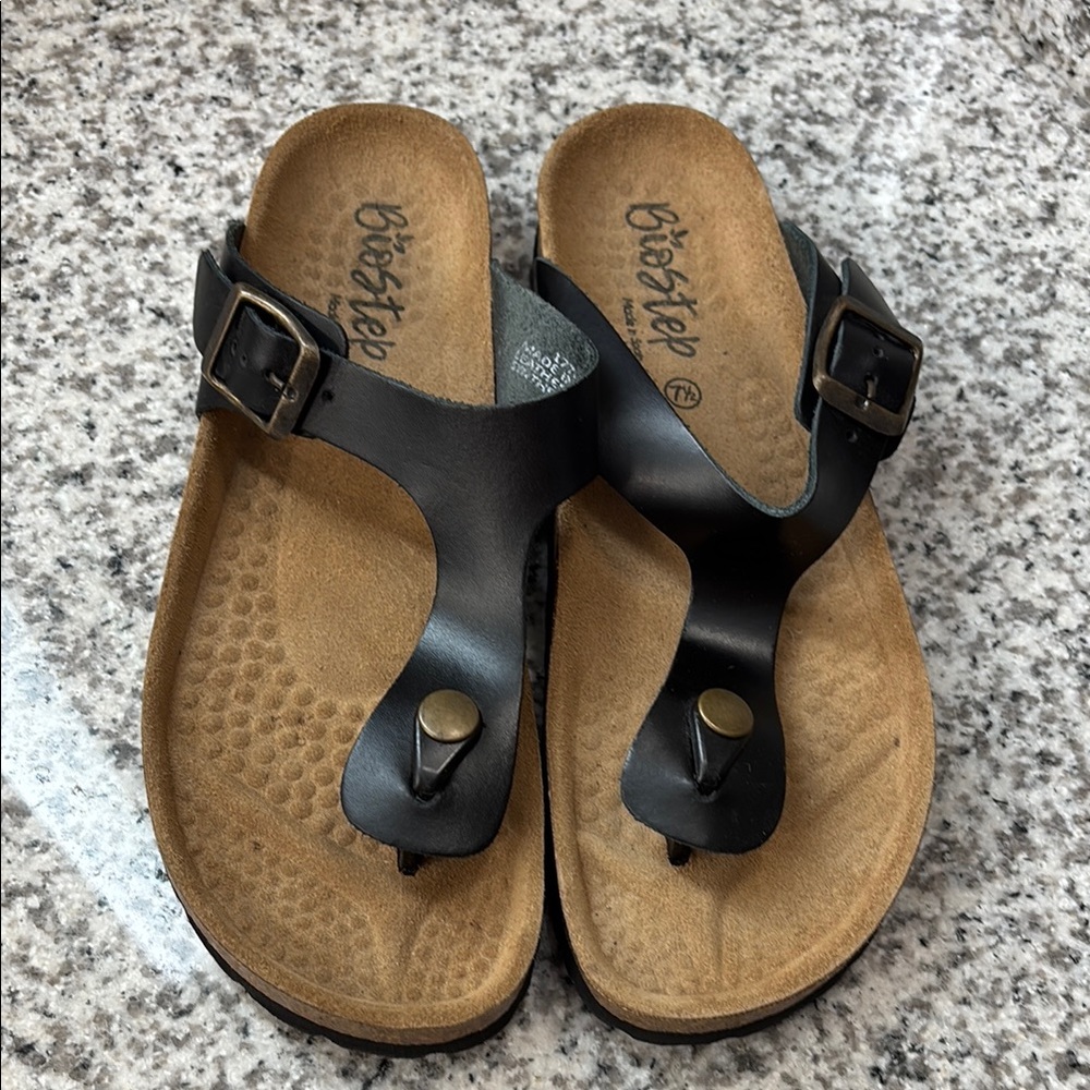 Biostep Women’s Size Black 7.5 Leather Toe Post Sandal